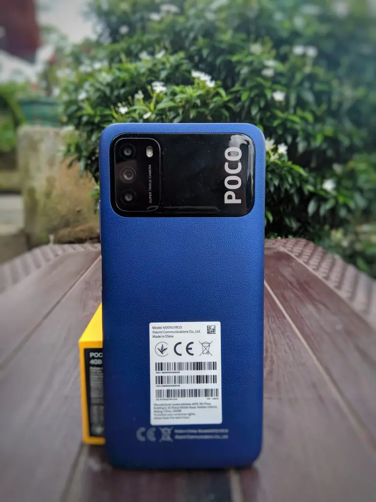 back view of Poco M3