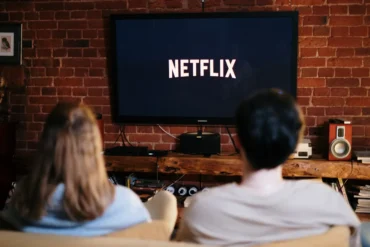 Get Paid to Watch Netflix featured image
